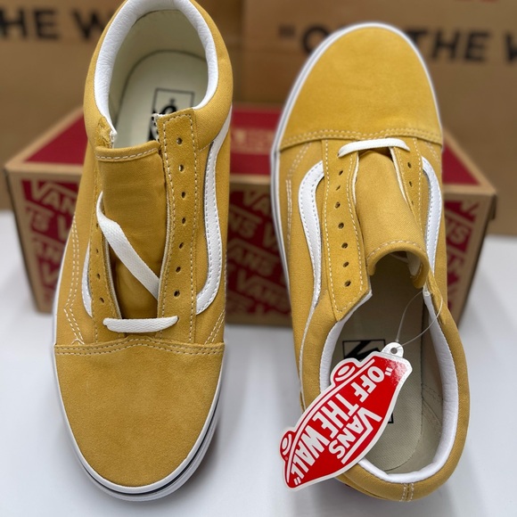 Vans WMNS Mustard Vans Men’s Old Skool
Ochre/True White Sneakers 
VN0A38G1QA0 - Picture 5 of 16
